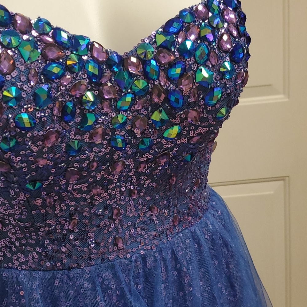Maggie Sorterro Sequin Gown - Picture 4 of 7